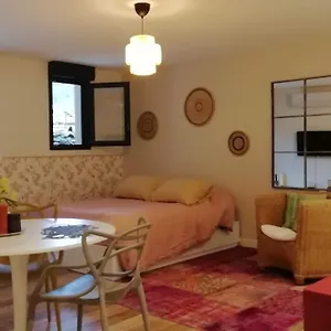 En Rez De Jardin Collobrières